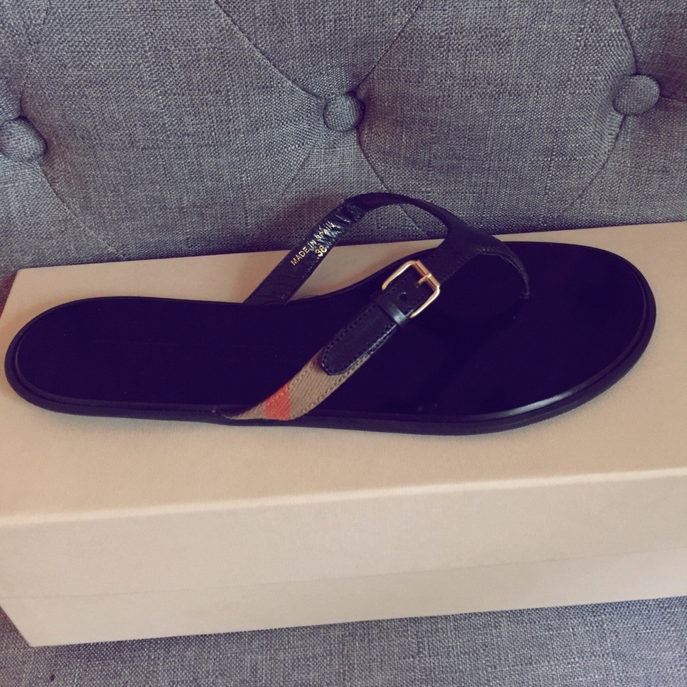 Burberry Leather Black House Check Thong Sandals
